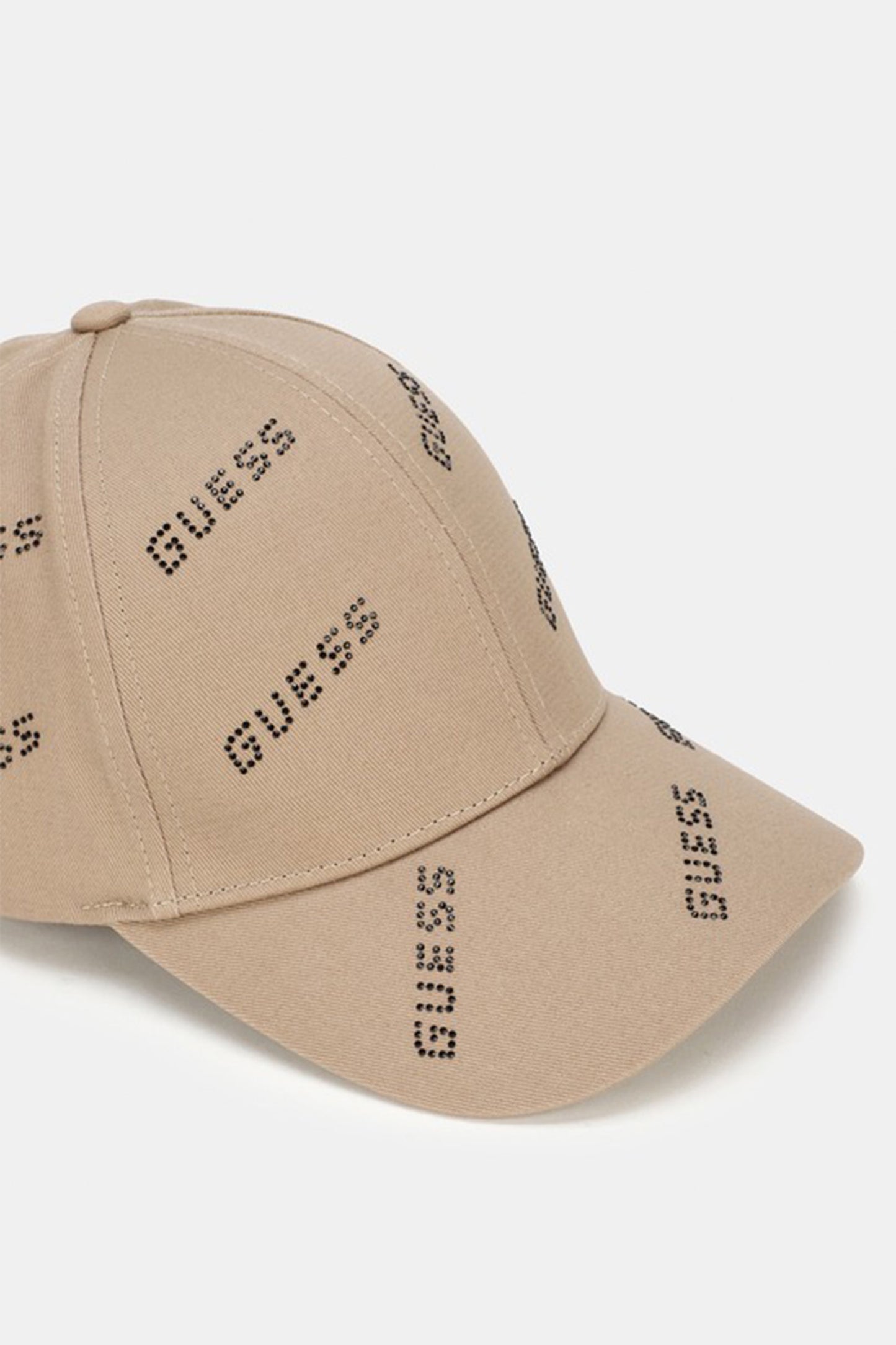 כובע Guess לנשים